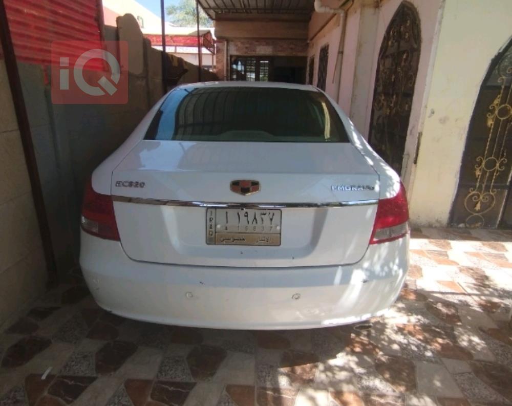 جيلي امجراند 8